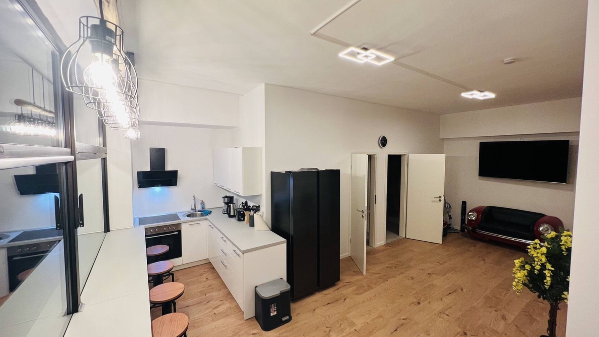 Erwitte Apartment | Great Flat 6 Beds 3 Bedroom Parking Wifi