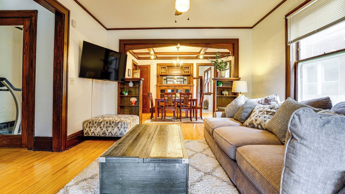 Minneapolis House | Great for Travel Nurses, Remote Workers! MPLS Home