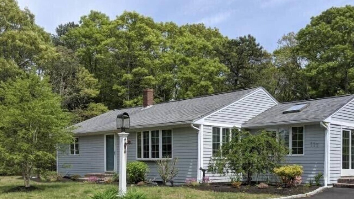 East Falmouth House | Great Harbors Vacation House with Private Pool in Falmouth-Cape Cod