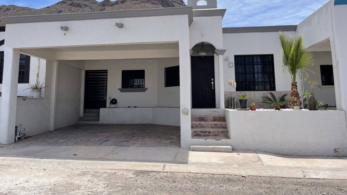 Guaymas House | Great house, 5 minutes from Miramar beach. W/shared pool!