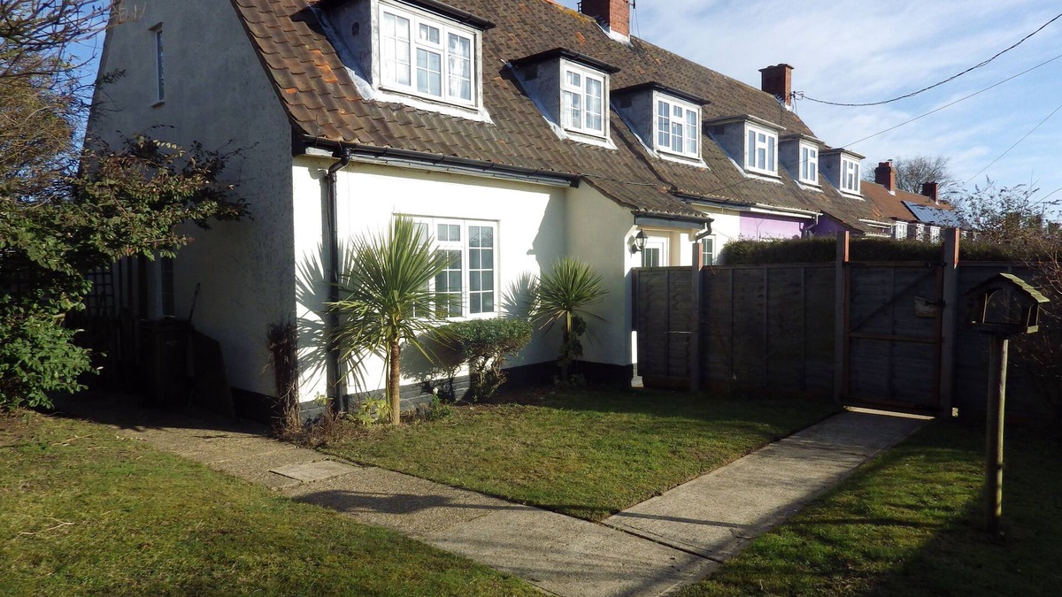 Yoxford House | Great House with Lovely Views