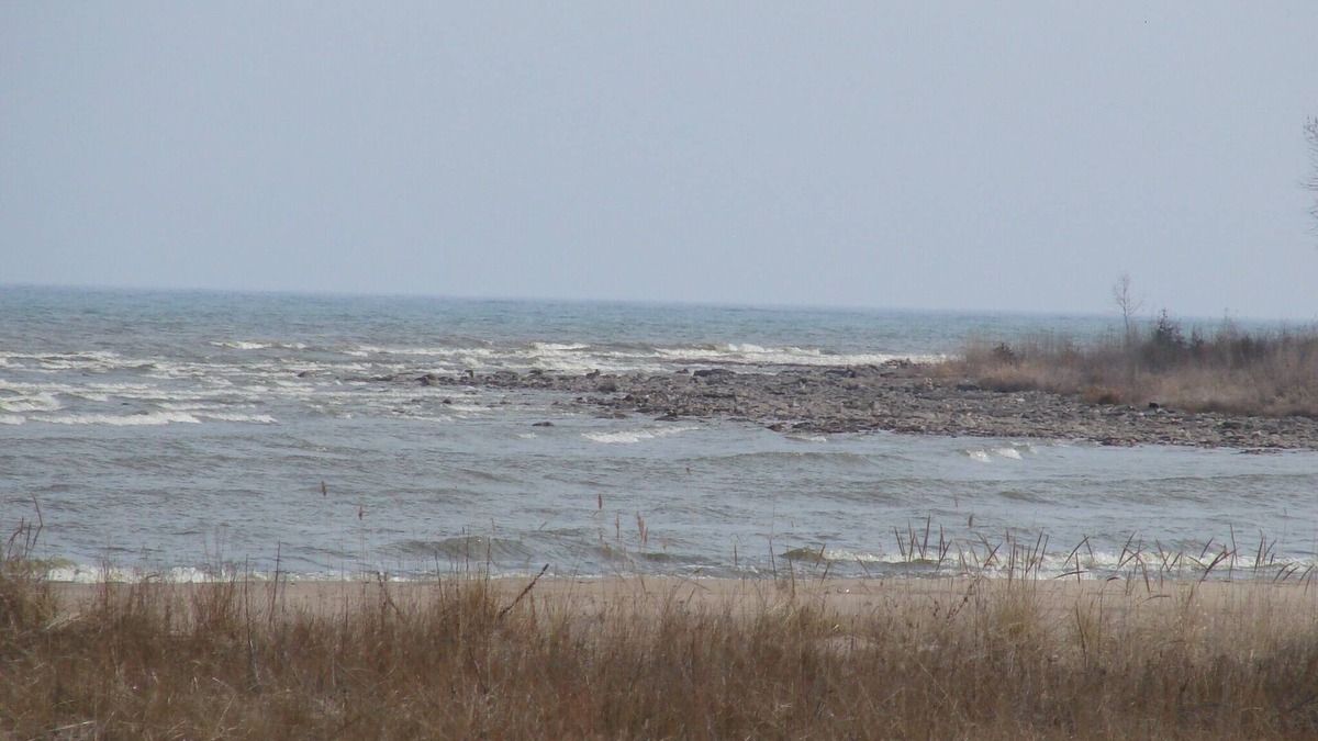 Sturgeon Bay Cottage | Great Lake Michigan Beach in Door County. Don't miss summer fun!