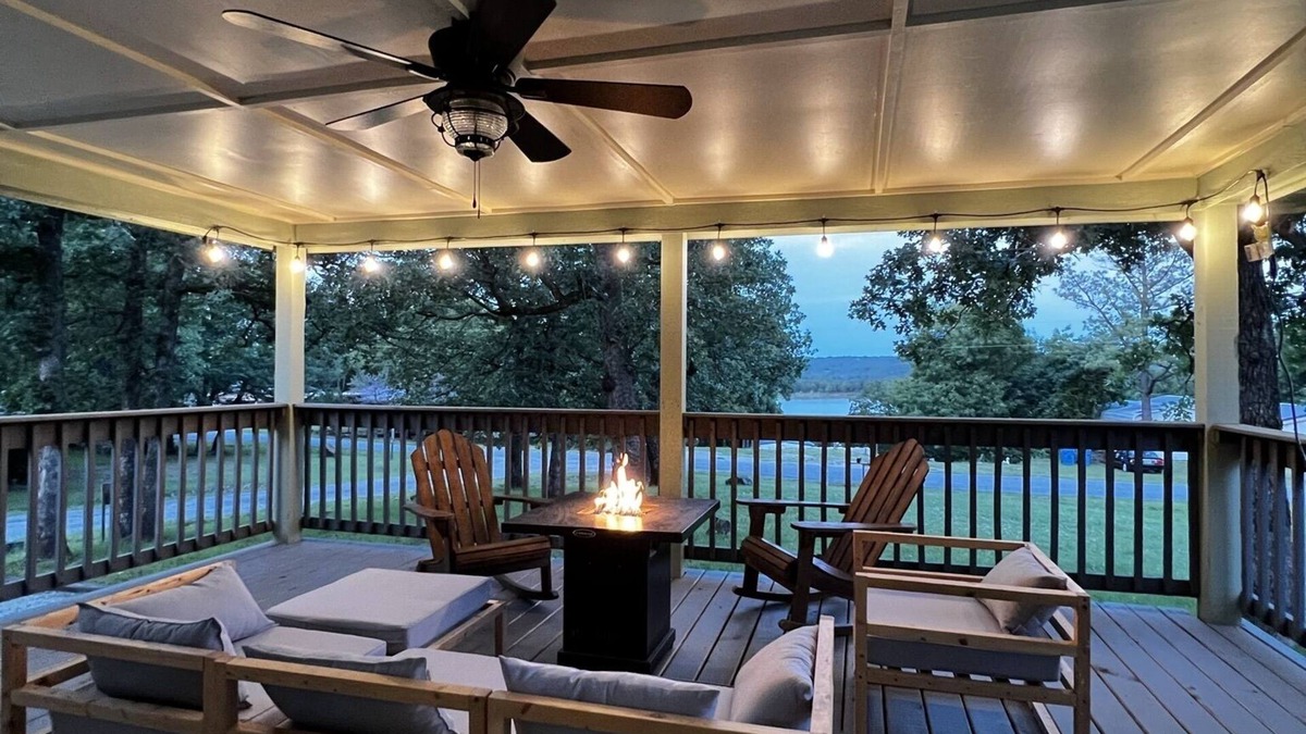 Canadian House | Great Lake View - Neighborhood Boat Access - Great yard!