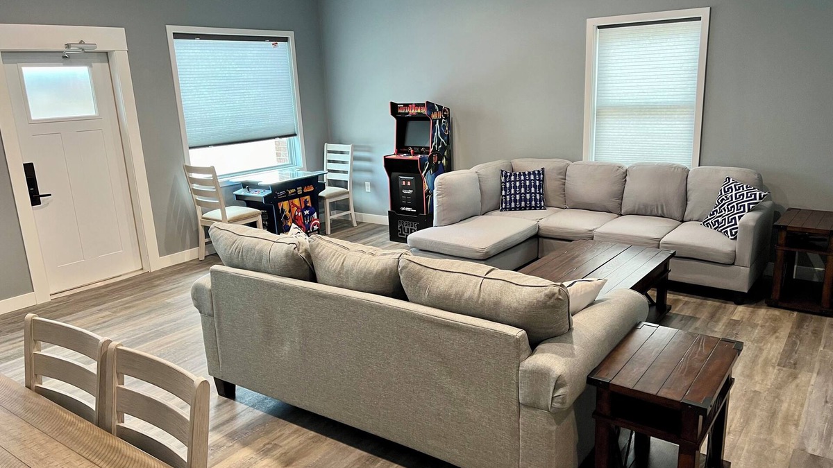 Ishpeming House | GREAT LOCATION! Beautiful newly constructed large one bedroom retreat.