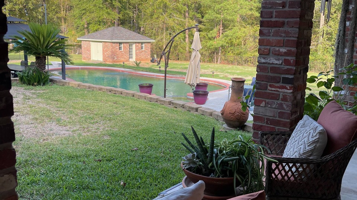 Shreveport House | Great location close to Long Lake, Provenance, Southern Trace, Ellerbe Rd. area