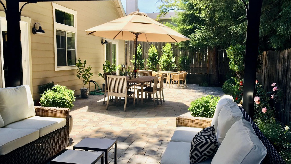 Yountville House | Great location. Five star reviews. Well-appointed home in Yountville Napa Valley