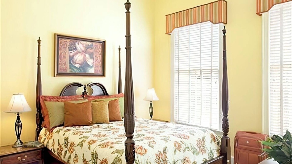 Charleston Historic District Resort | Great location for Cooper River Bridge Run