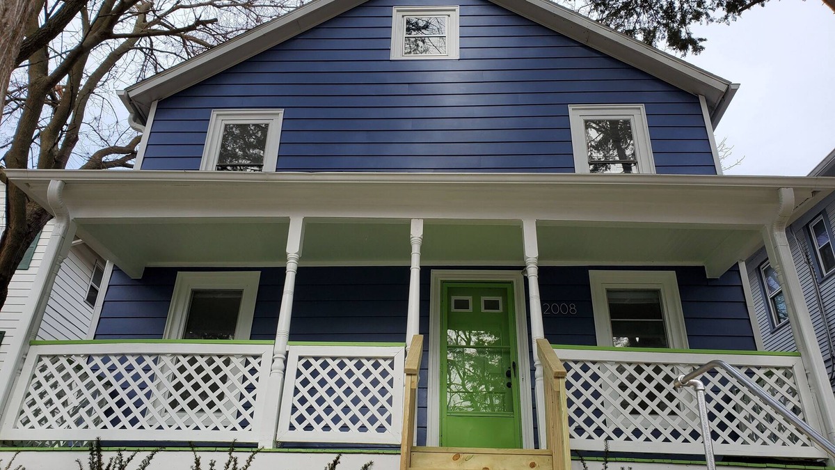 Davenport House | Great Location Great Value! 4 bedroom 2 full bath home in East Village