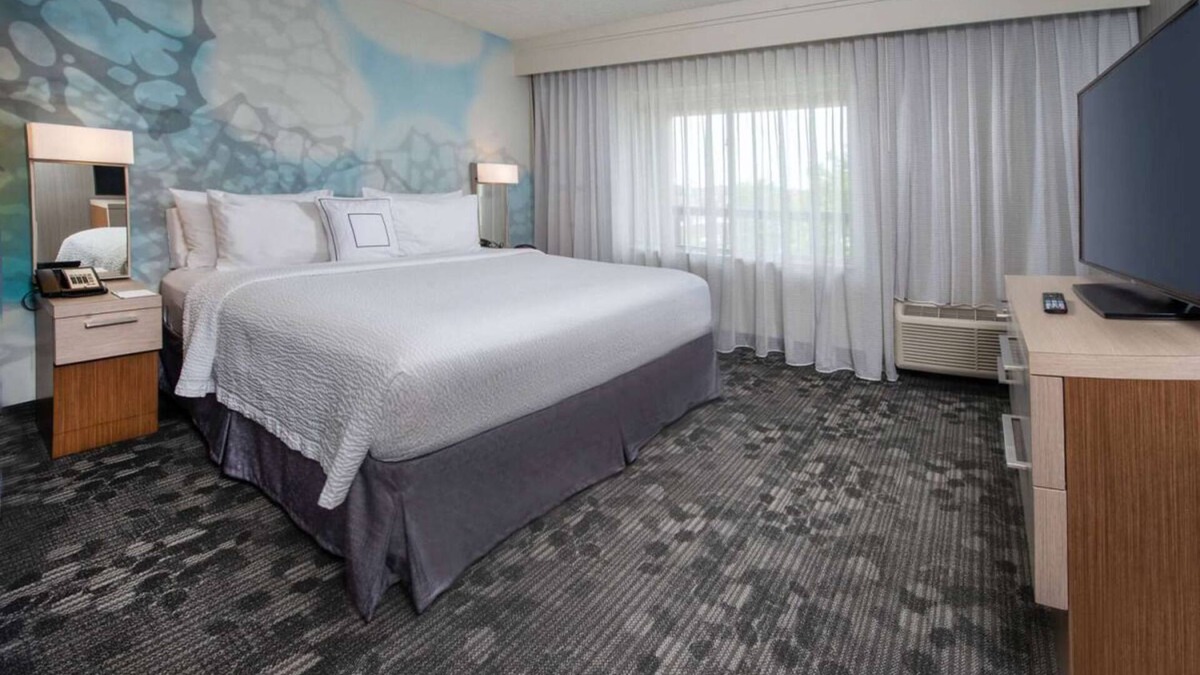Bethlehem Hotel | Great Location Near Lehigh Valley Int'l Airport! Pet-friendly!