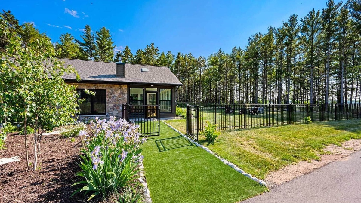 Baileys Harbor House | Great location on 5 Acres, New Home, Dog-friendly Fenced Yard, 2 King Bedrooms.
