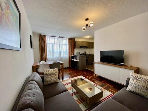 San Juan Apartment | Great Location Quito Apartments