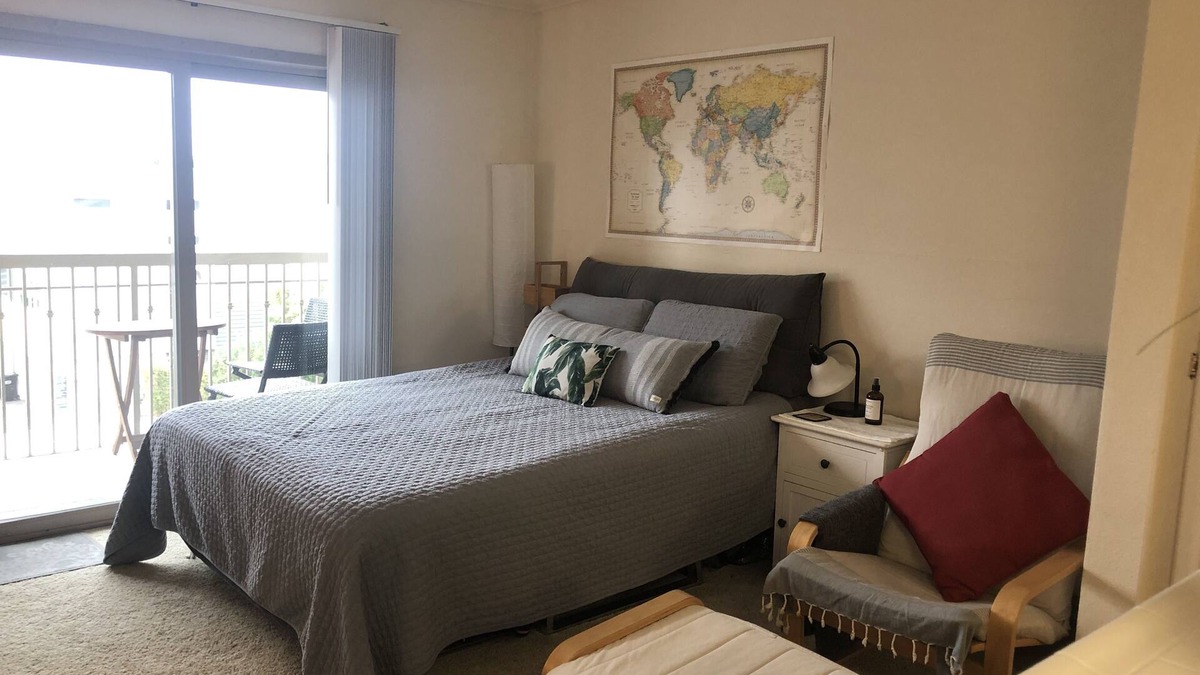 Marina del Rey Apartment | Great location right at the beach!