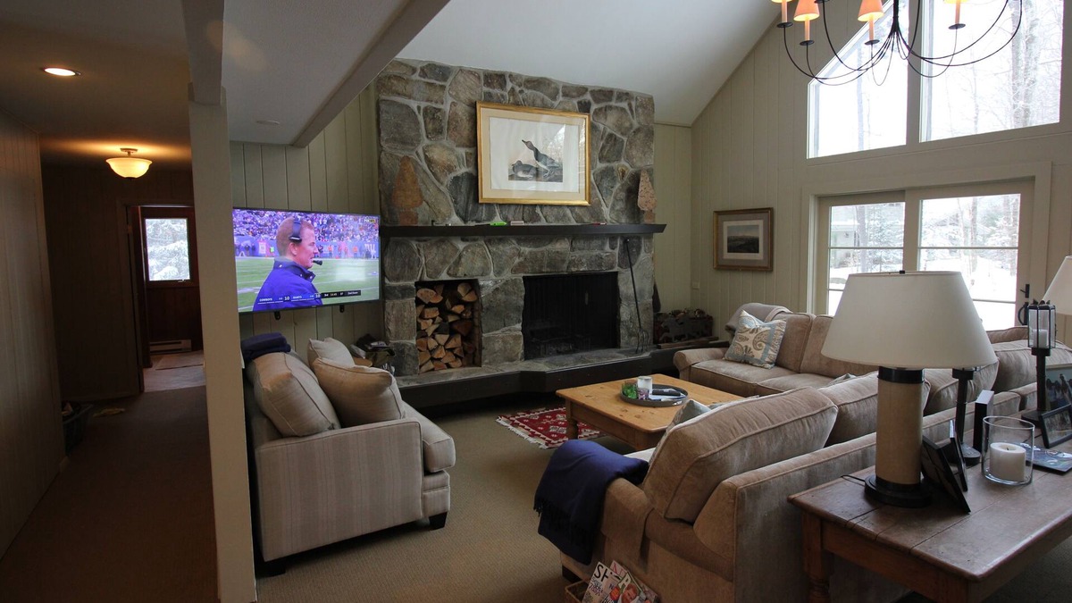 Stratton Mountain House | Great location!Walk to trail 3 min.President 10% discount cfm by Dec, 5 day min.
