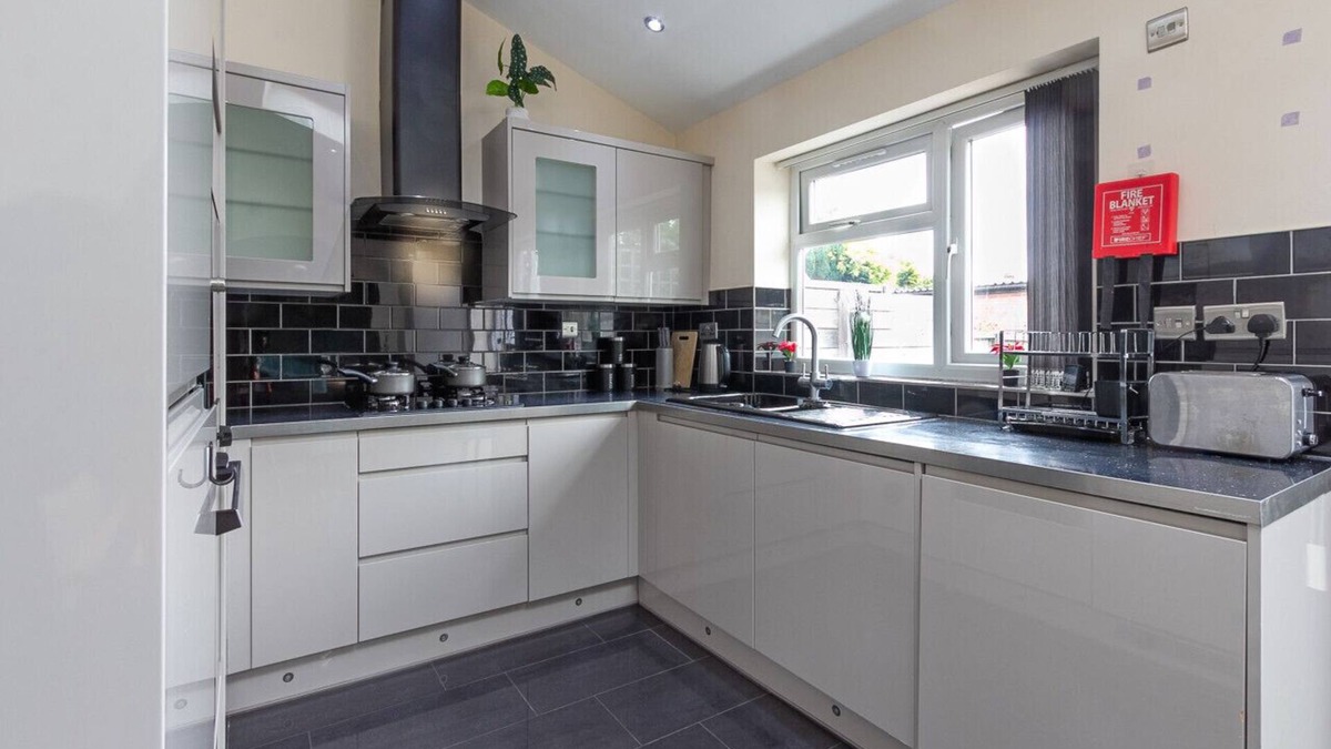 Coventry House | Great Long term Accommodation