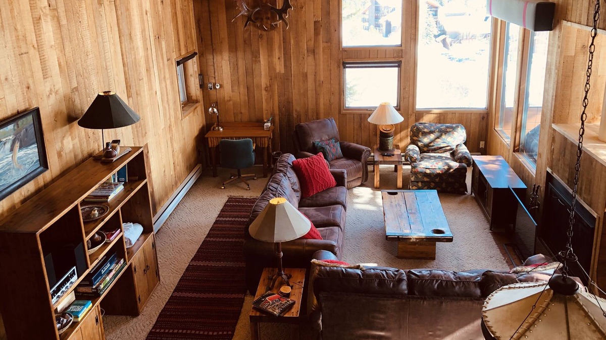 Four O'Clock House | Great ski in/ski out mountain cabin for families or friends