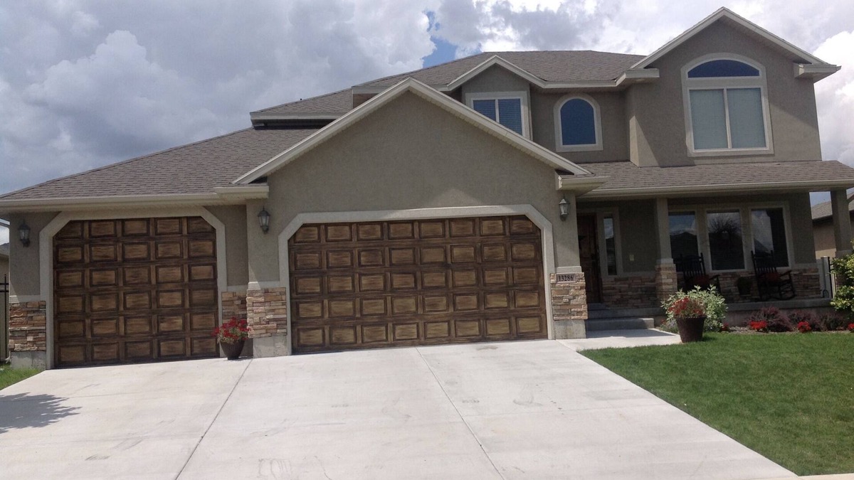 Herriman House | Great spacious home in a quiet private neighborhood.