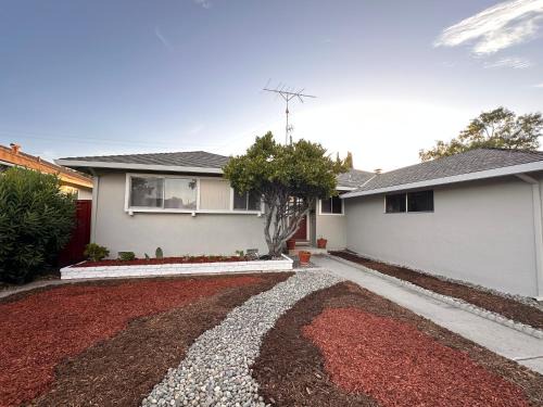 Cambrian House | Great Stay in South San Jose