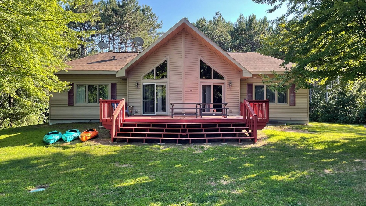 Necedah House | Great Summers By The Lake
