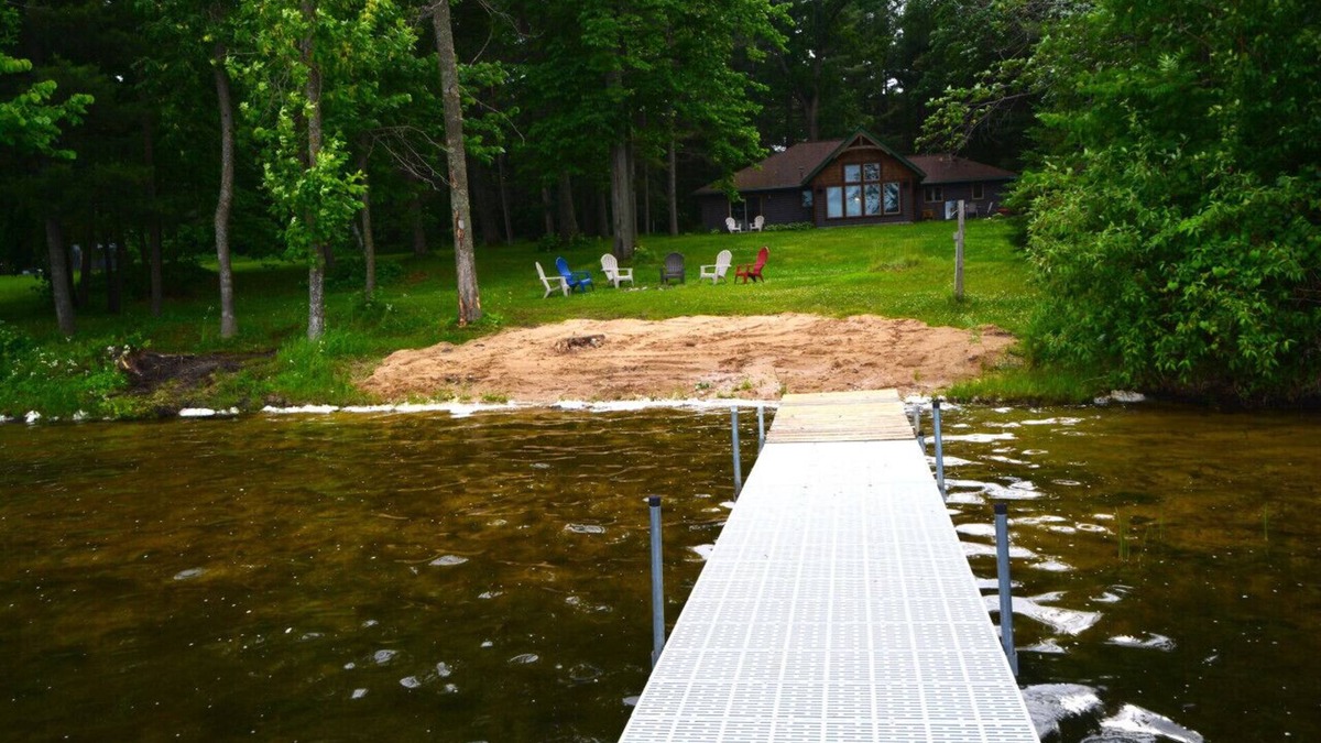 Ossipee House | Great Swimming, Amazing Yard, Games, Lily Pad, Water Toys & More!
