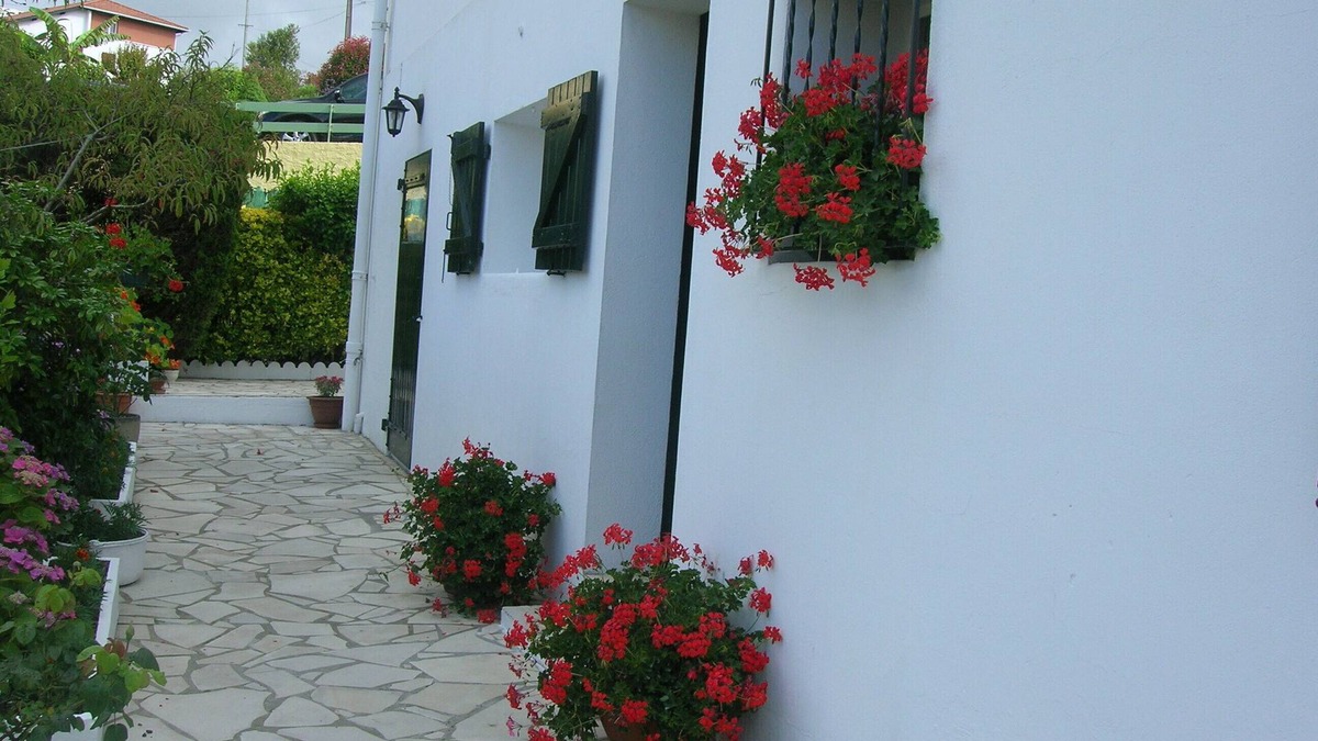 Mouguerre Apartment | great T3 ground floor in house