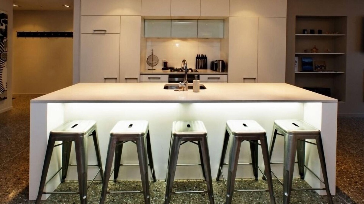 Queenstown City Centre House | Great Value in Queenstown Town Sleeps 10