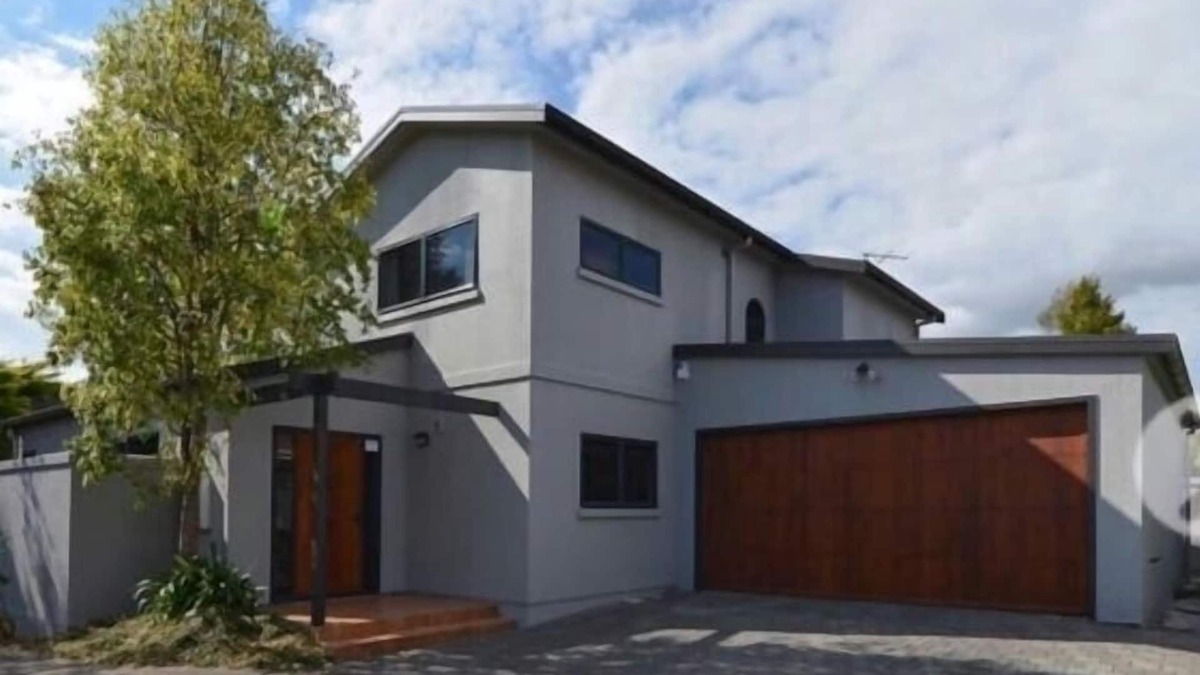 Owhata House | Great View near Rotorua Lake