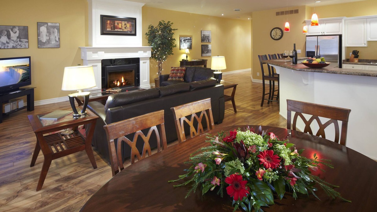 Old Town Historic District Apartment | Greaves Sweet Escape