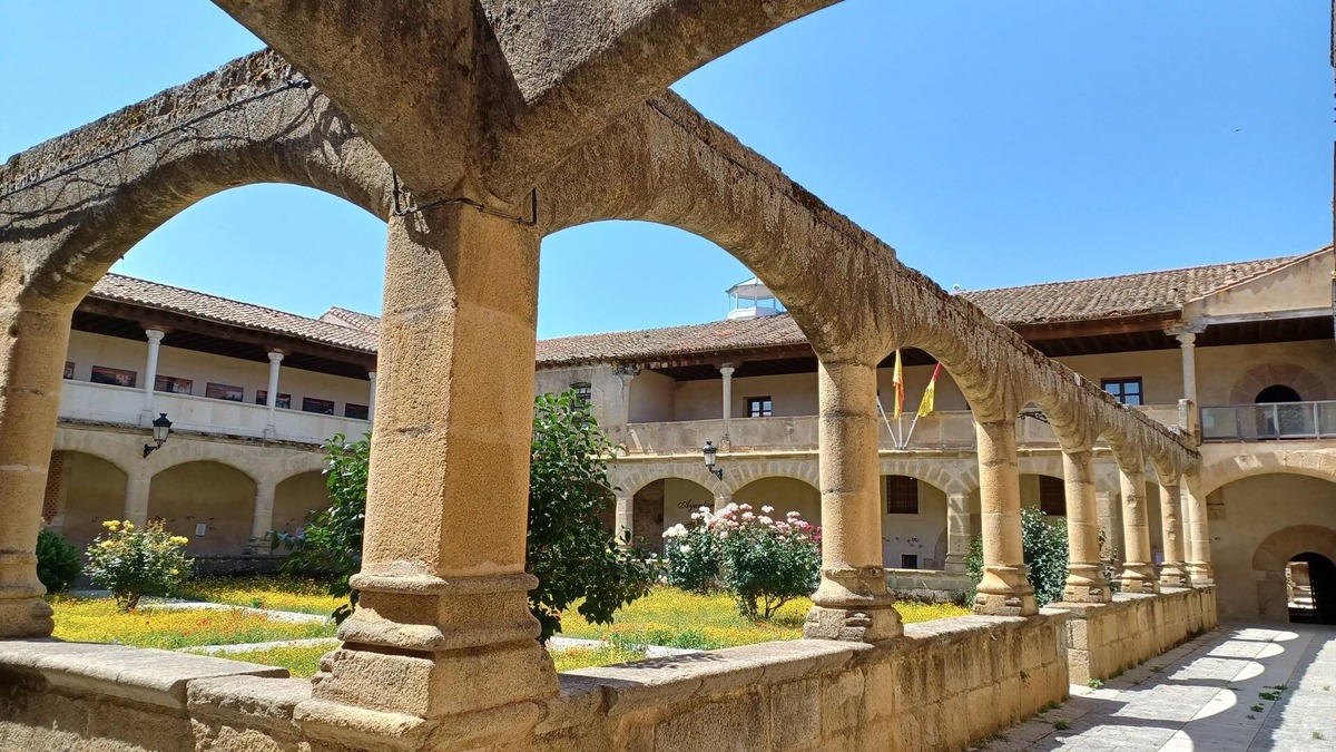 Aldeanueva de Santa Cruz Cottage | Gredos Norte Aldea con 70 Habitantes