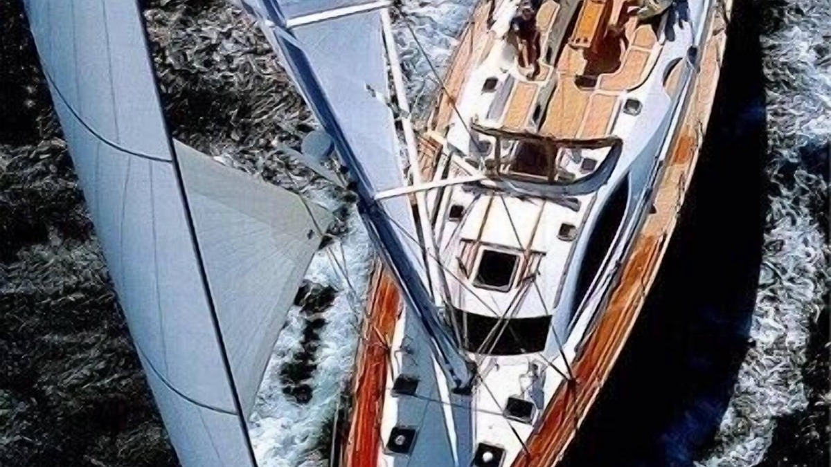 Lavrio Boat Rental | GREECE,RENT A LUXURY SAILBOAT WITH SKIPPER &CHEF🐬