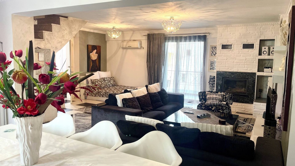 Agioi Anargyroi-Kamatero Apartment | Greek Hospitality