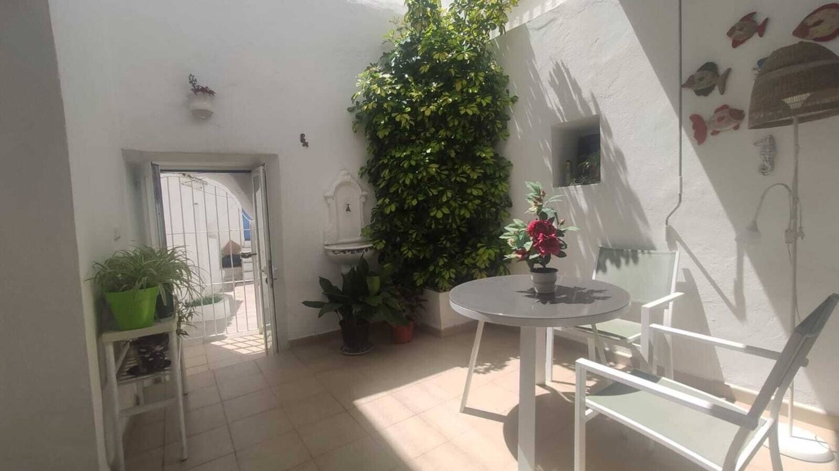 Conil de la Frontera City Center Apartment | Green Apartment Verde on the beach whit very sunny private patio