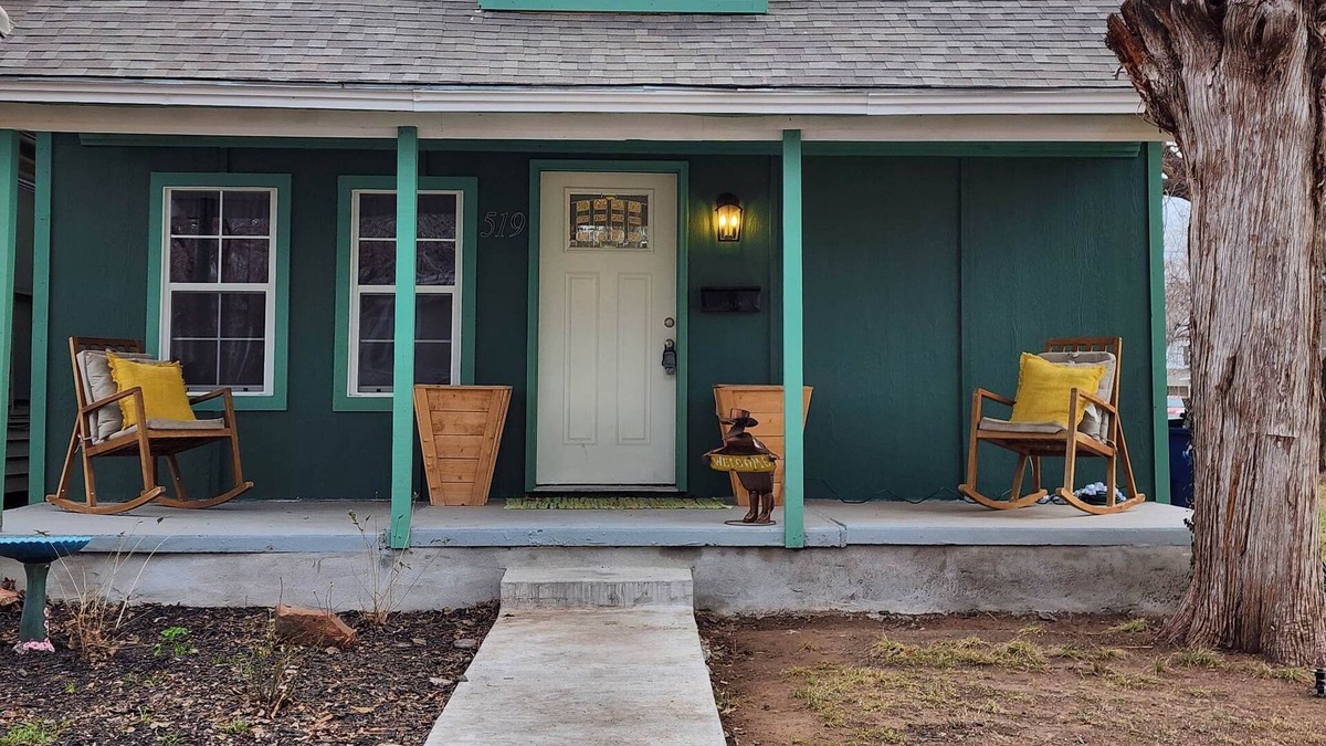 Guthrie House | Green Eye Sally / Wi-Fi / Dogs Welcome / Clean