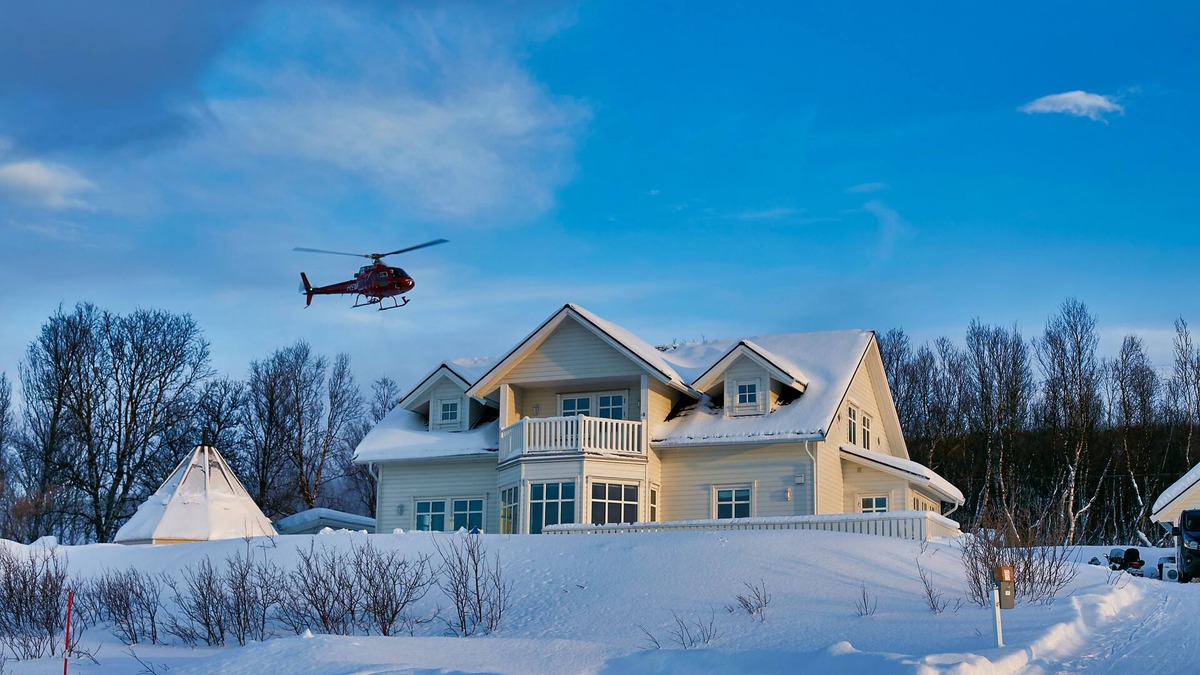 Lyngen Villa | Green Gold of Norway