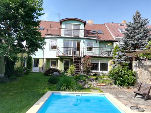 Trebic House | Green House 45