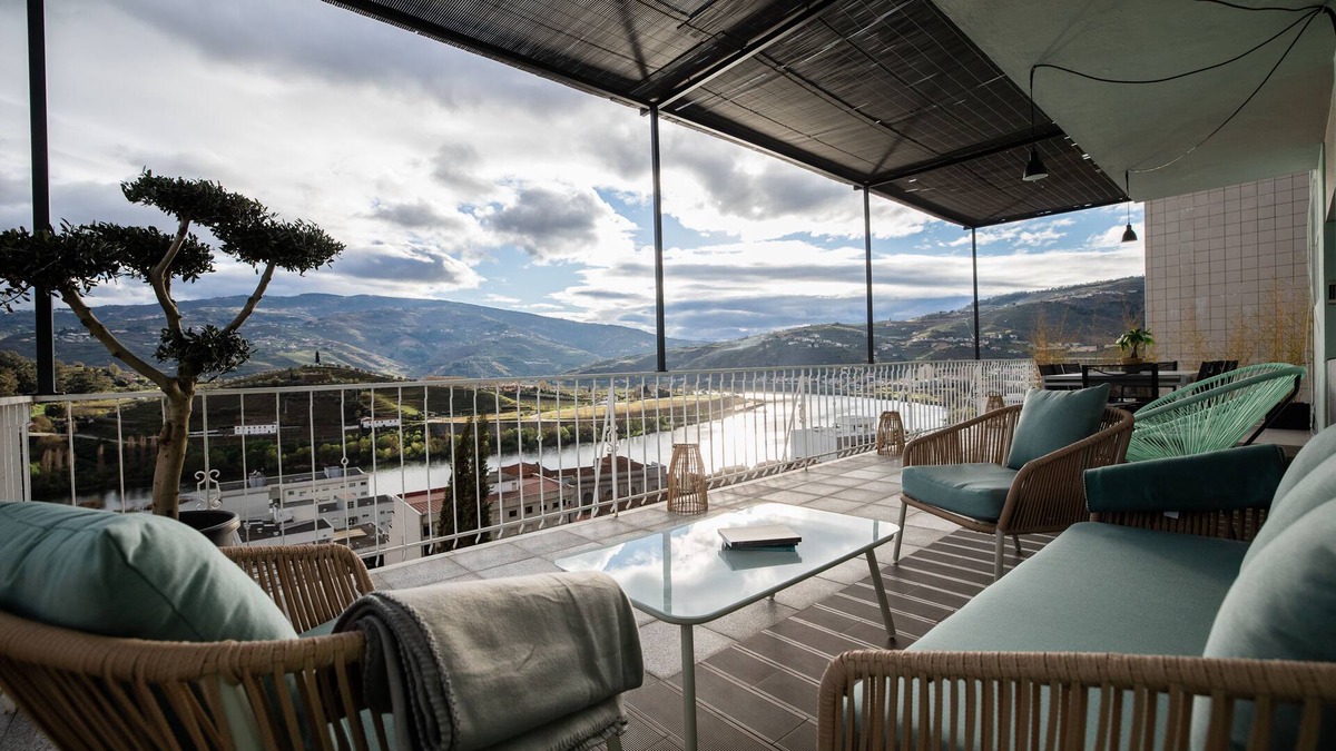 Peso da Regua House | Green House Douro - A balcony over the Douro