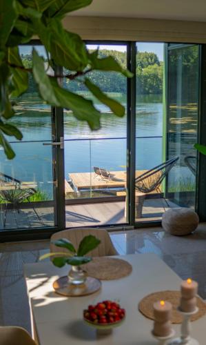 Olsztyn Villa | Green House - nad jeziorem z pomostem