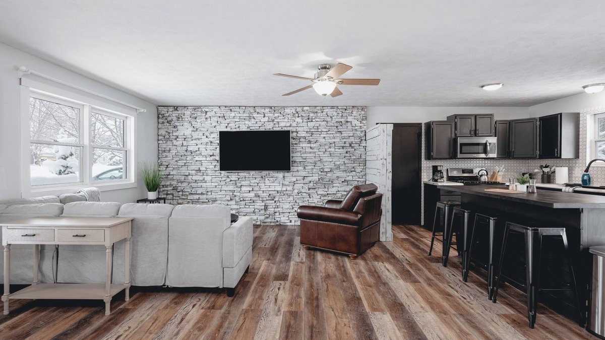 Grawn House | Green Lawn