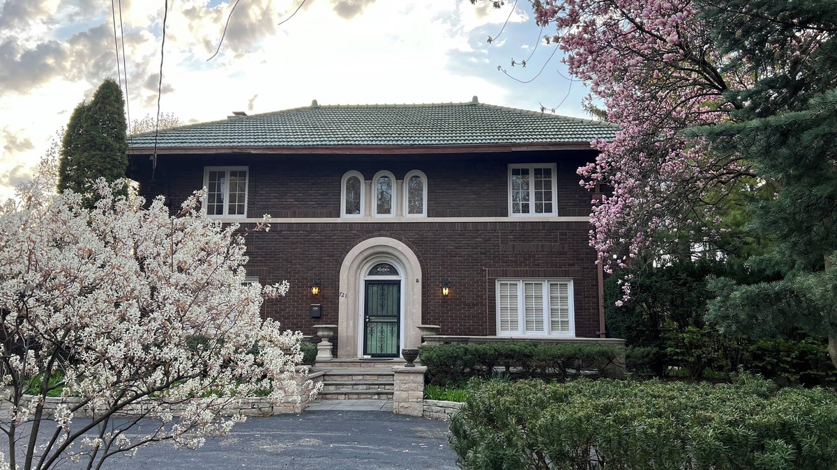 Waukegan House | Green Magnolia House - Spacious 5-bedroom house close to Navy Base