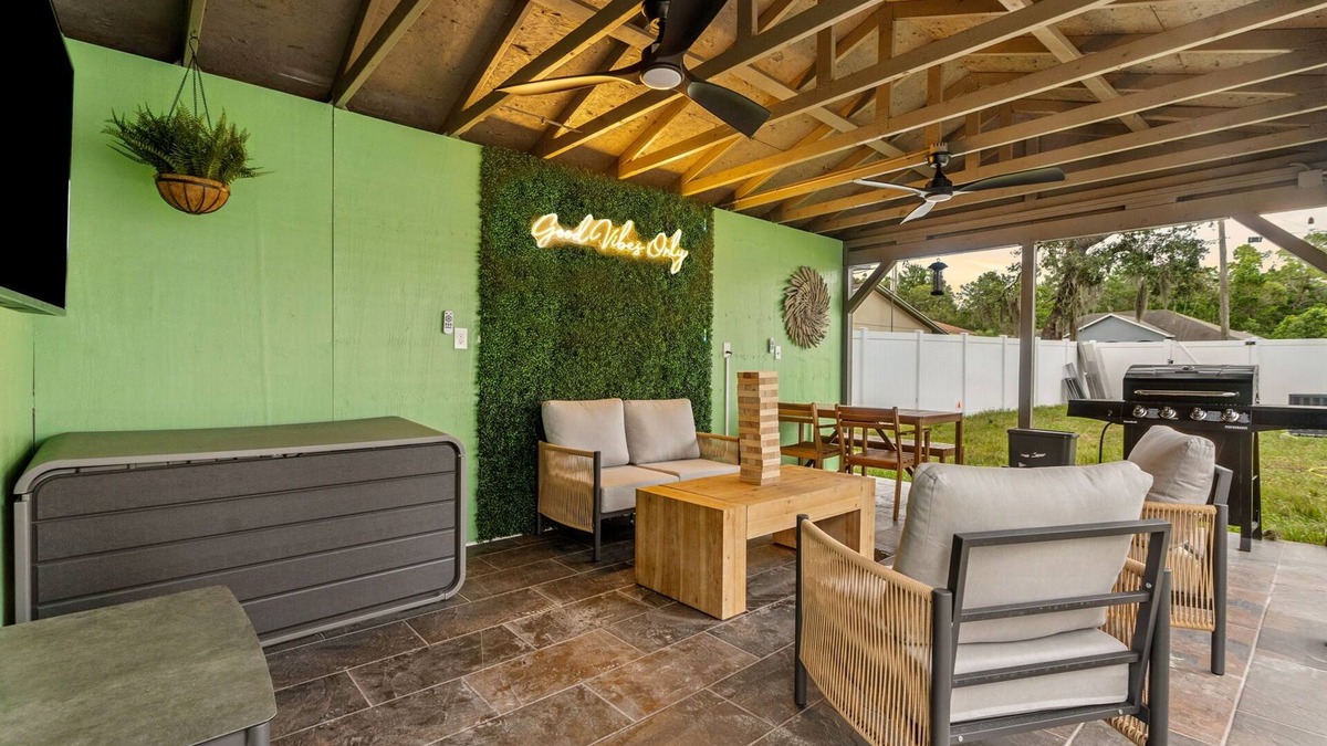 Spring Hill House | Green Modern Hideout Pool Sleeps 12