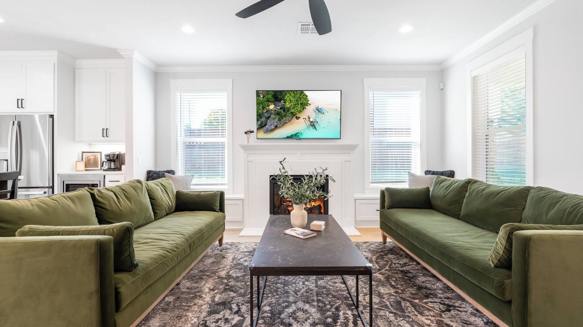Waco House | Green Retreat on Proctor - 3.5 Bathrooms