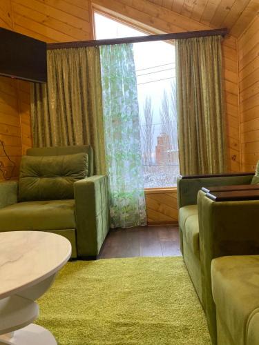 Byurakan House | Green World
