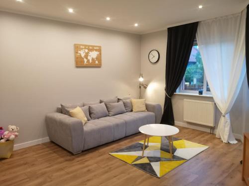 Zielona Gora Apartment | Green Yew Apartment