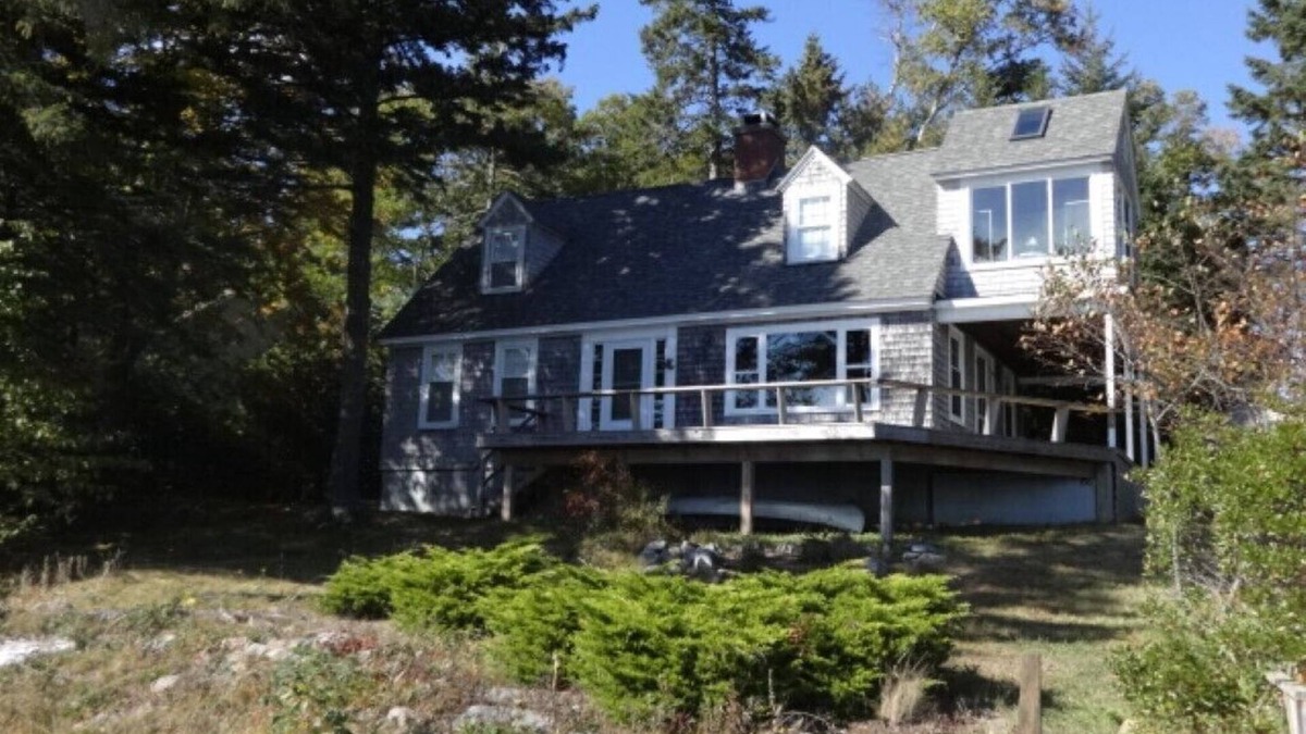 Southwest Harbor Cottage | "GREENDAYS" #230K