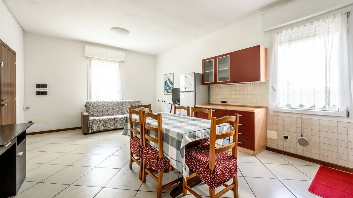 Buon Pastore-Sant'Agnese-San Damaso Apartment | Greenfloor apt in the middle of town | Hesperia
