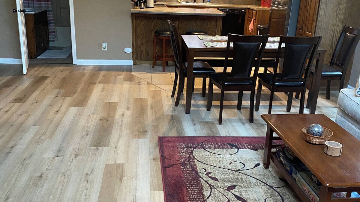 Greentown House | Greentown Exce- King bed, safe, EV charging and R.O.! 15-20 mins to everywhere