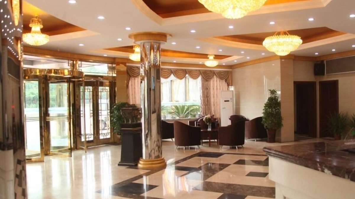 Kunshan Hotel | GreenTree Inn Suzhou Kunshan Bacheng Town Hubin North Road Business Hotel