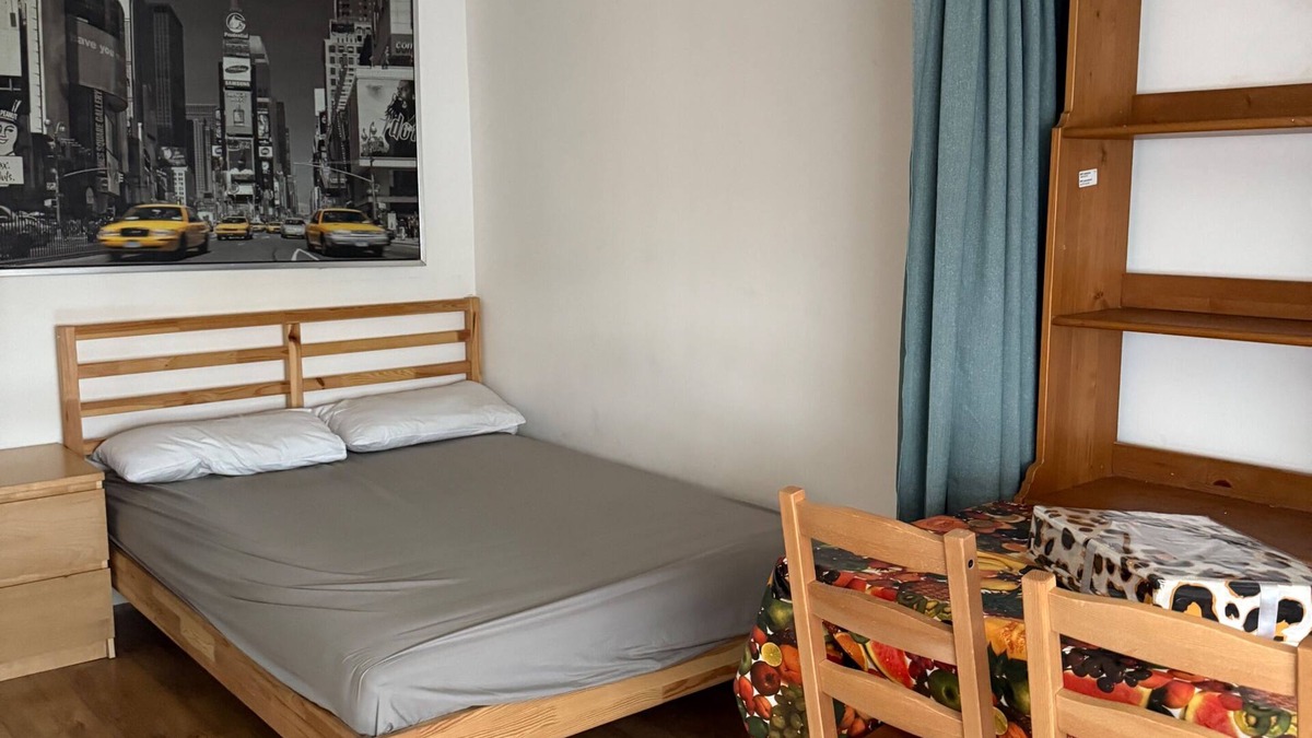 Brunel Apartment | Greenway Studio in Uxbridge