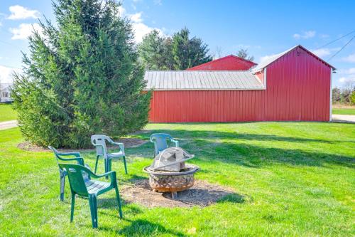 New Haven Huron County Apartment | Greenwich Countryside Apartment with Shared Yard