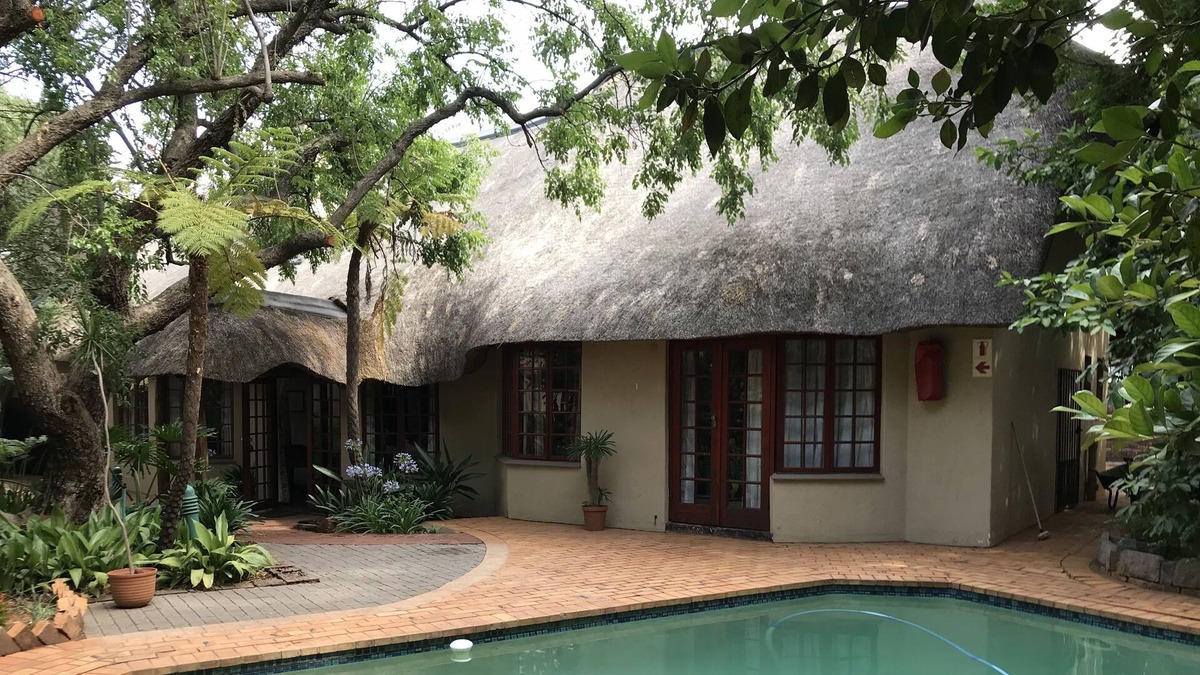 Garsfontein House | Greenwoods invites you to experience country life in the heart of the city.