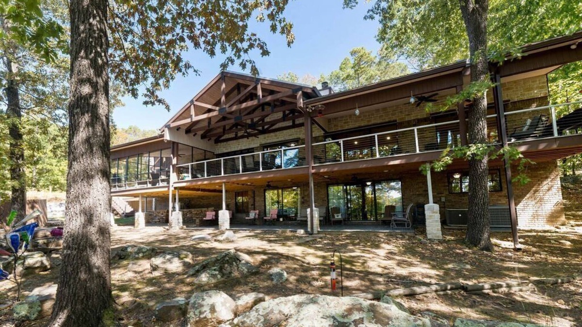 Wilburn House | Greers Ferry Lake